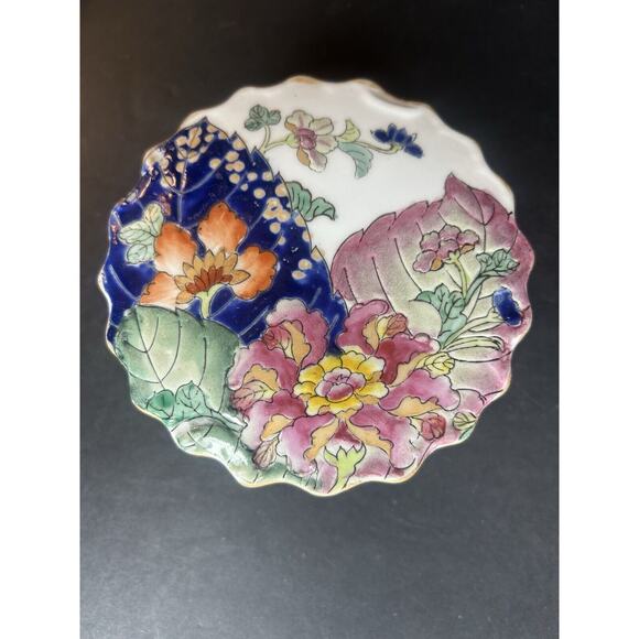 Vintage / Antique Round Chinese Trinket Box w/ Hand Painted Enamel Top - Picture 3 of 5